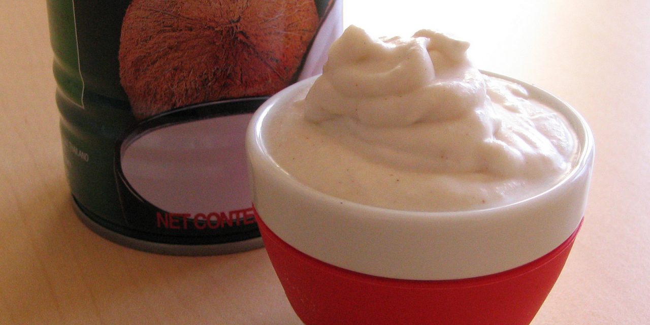 Homemade Whipped Cream with Coconut Milk
